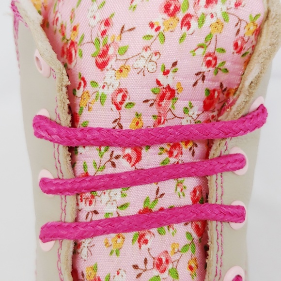 Cappuccino Ankle Boot with Pink Flowered Design - Picture 3 of 7